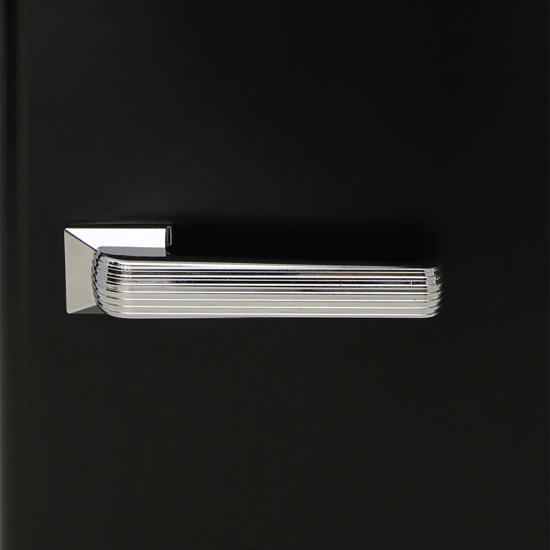 Funky Luggage Case Design Vintage Mini Bar Fridge With Handle And Opener - Add Your Own Initials - Model BC46B-TRAVEL - Image 5