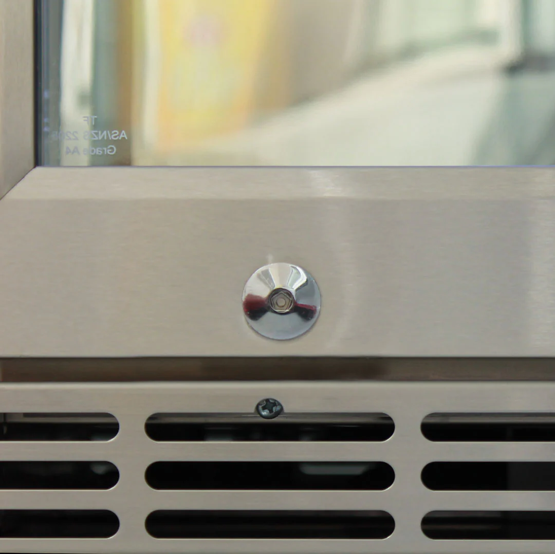 Outdoor Bar Fridge Keeping Beers Cold In 40°C Temperatures - Model GSP1H-SS - Image 10
